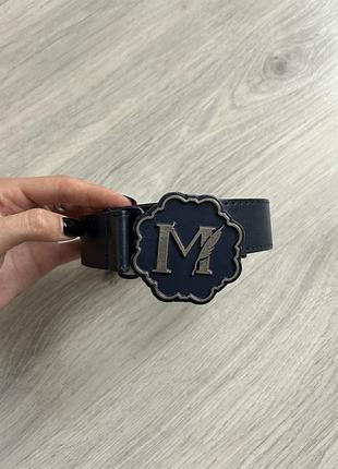 Індивідуально пошитий шкіряний пояс з масивною пряжкою