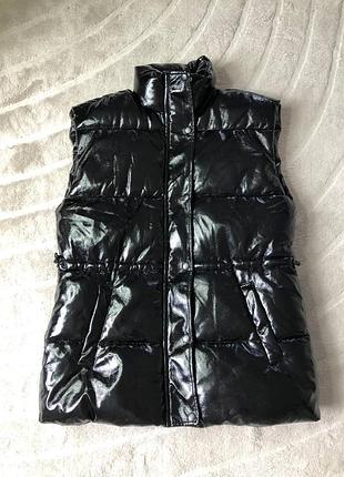 Стильна вкорочена дута жилетка divided by h&amp;m 🖤 размер s