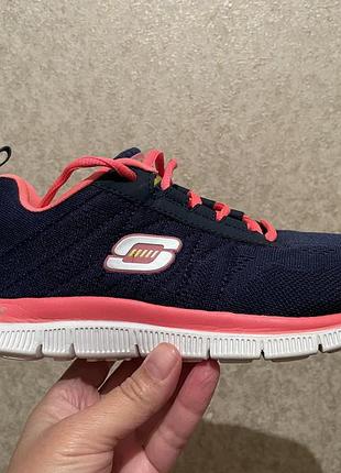 Женские кроссовки skechers оригинал