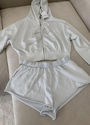 Костюм шорти та зіпка zara