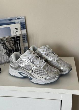 Кросівки жіночі v5 rnr metallic silver