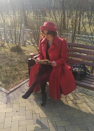 Унікальний дизайнерський комплект: пальто, сукня та капелюшок