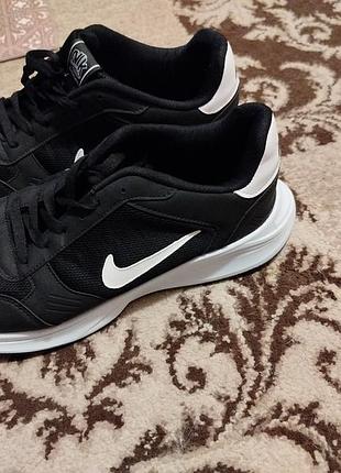 Кросівки чоловічі nike чорно-білі