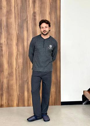 Темно сіра чоловіча тепла піжама з білими полосками