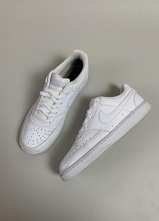 Кросівки nike розмір: 40 устілка: 25,5 см.