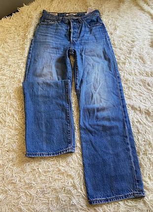Джинси levi’s. широкі 9