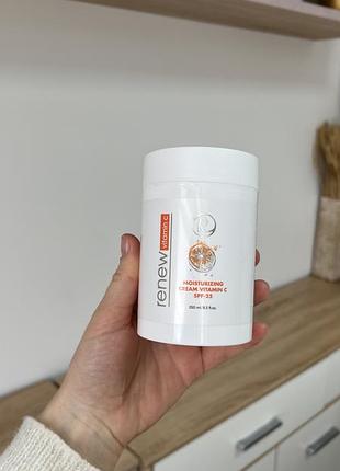Денний крем з вітаміном с renew vitamin c moisturizing cream spf 25