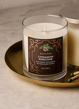 Свічка cinnamon pinecone від bath and body works