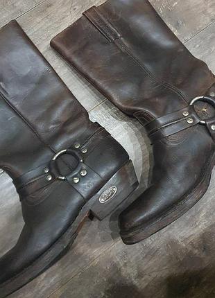 Сапоги коєаные байкерские loblan harness (венесуєла)
полностью ручная работа
производитель венисуєла