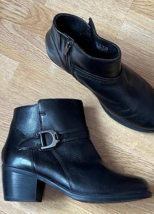 Шкіряні черевики clarks 39 розміру 4