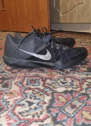 Кросівки nike retaliation tr