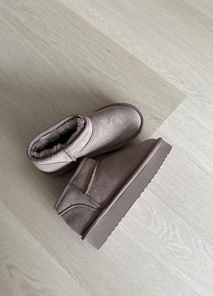 Ugg next уггі