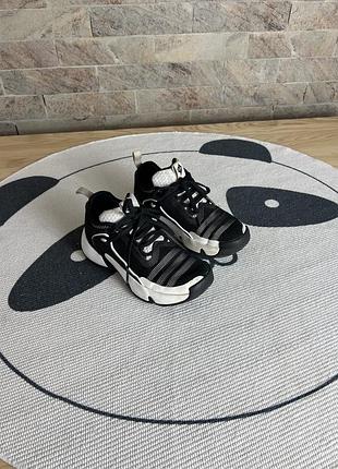 Кросівки adidas