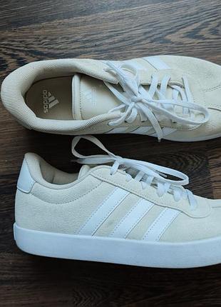 Adidas замшевые женские кроссовки