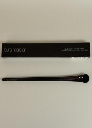 Laura mercier – all over eye colour brush – пензлик для нанесення тіней на всю повіку
