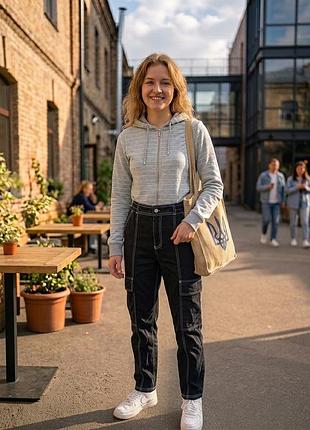 Жіночі чорні джинси з білою отстрочкою від asos
