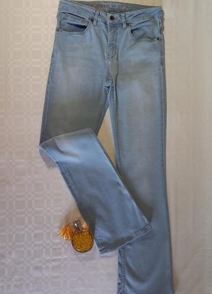 Премиальные светло-голубые джинсы клеш kuyichi pure denim из органического хлопка (размер m / 28/34)