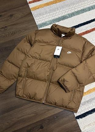 Чоловічий зимовий пуховик nike club puffer brown therma-fit ib2975-235 / m / xl