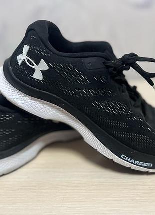 Спортивныйі кросівки under armour charget