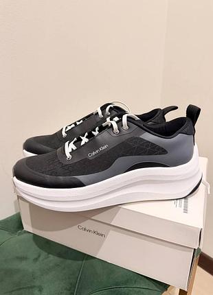 Нові кросівки  calvin klein