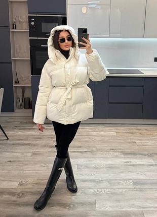 Зимова куртка пуховик з капюшоном (з'ємний) і поясом