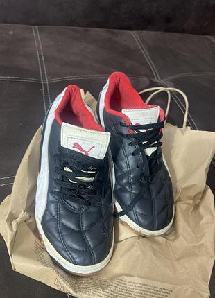 Бутси 38р puma сороконіжки чорно-білі з червоними елементами