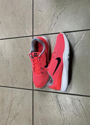 Кроссовки nike 38,5 р 4