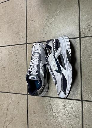 Кроссовки nike 42 р 3