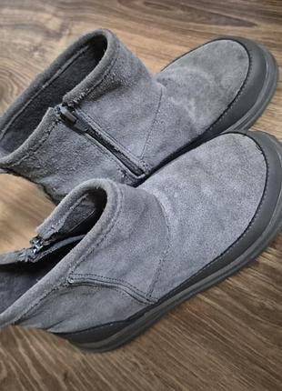 Сірі черевички zara