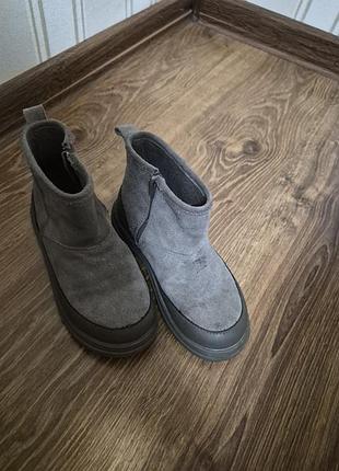 Сірі черевички zara 2