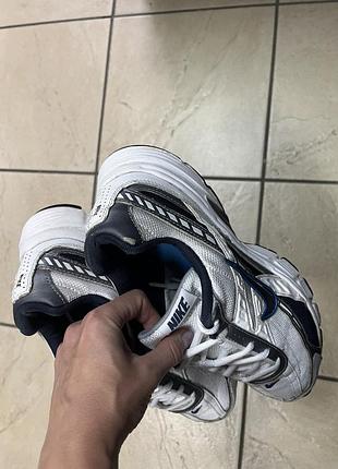 Кроссовки nike 42 р 8