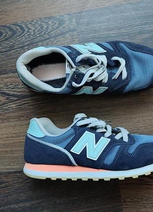 New balance кросівки