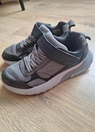 Кросівки для хлопчика skechers сірі, розмір 30, довжина устілки 19,5 см
