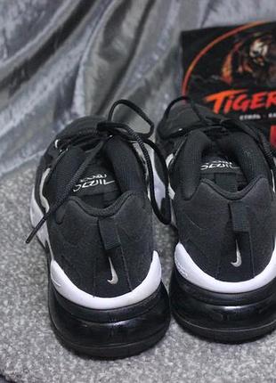 Nike air max 270 react 

цена - 1200

размер - 38 

стан - 9/10 2