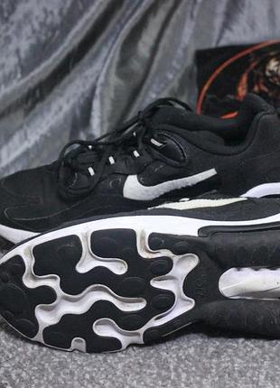 Nike air max 270 react 

цена - 1200

размер - 38 

стан - 9/10 4
