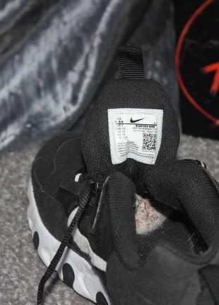 Nike air max 270 react 

цена - 1200

размер - 38 

стан - 9/10 6