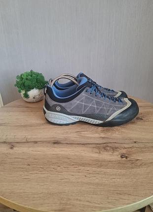 Кросівки чоловічі трекінгові scarpa сірі 41-42 р