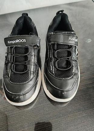 Кросівки для хлопчика kangaroos чорні, розмір 35, довжина устілки 21,5 см