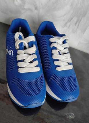 Кросівки calvin klein сині, розмір 35, довжина устілки 22 см