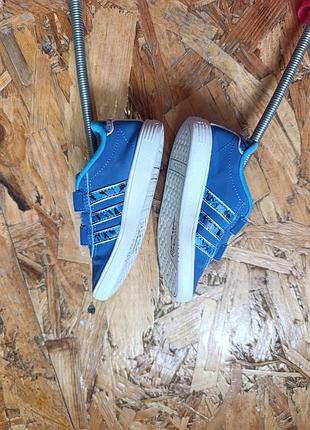 Оригинальные кроссовки adidas 5