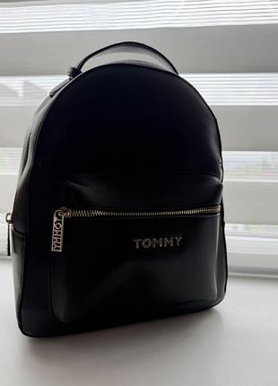 Рюкзак жіночий tommy hilfiger чорний