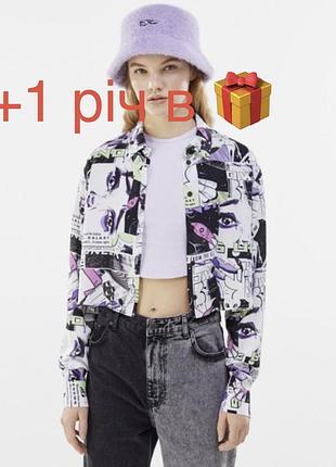 Сорочка топ вкорочена у стилі комікс біла bershka