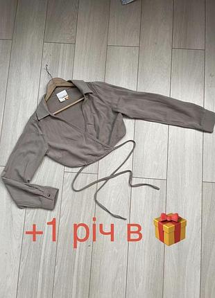 Топ з рукавами на запах вкорочена сорочка льняна бежева молочна сіра pull&bear