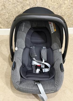 Автокрісло-переноска maxi-cosi cabriofix i-size