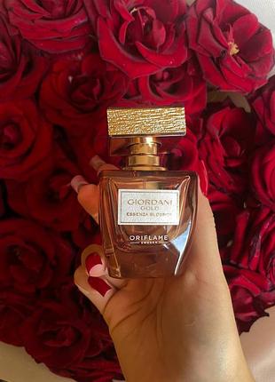 Парфюм giordani gold essenza blossom орифлейм 25мл.