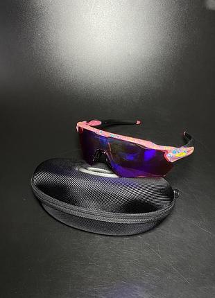 Сонцезахисні окуляри oakley