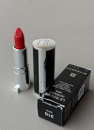 Givenchy le rouge interdit satin  помада для губ