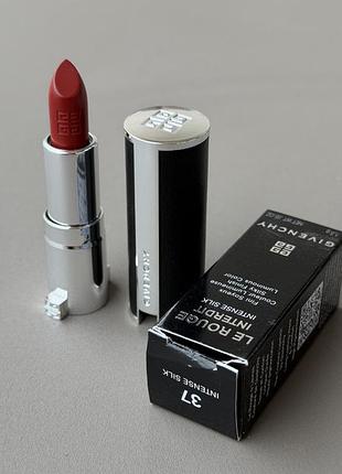 Givenchy le rouge interdit intense silk  помада для губ