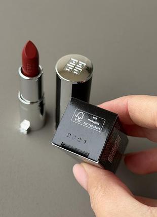Givenchy le rouge interdit intense silk  помада для губ 2