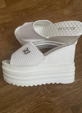 Продам шльопанці 2